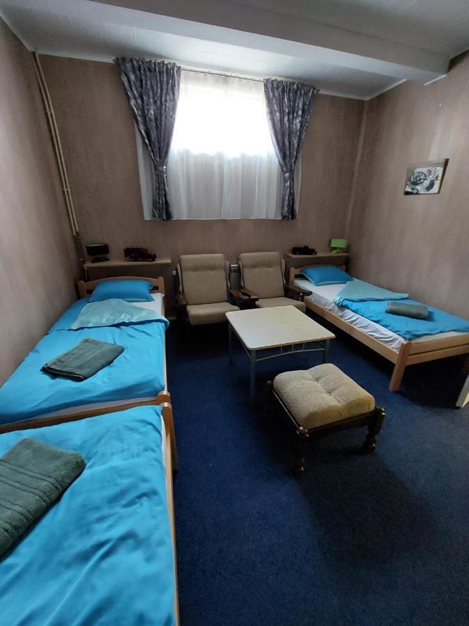 Hostel Suzzzy Novska Екстер'єр фото