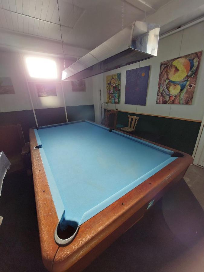 Hostel Suzzzy Novska Екстер'єр фото