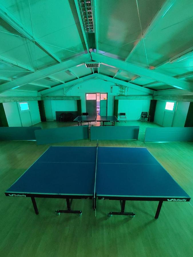 Hostel Suzzzy Novska Екстер'єр фото