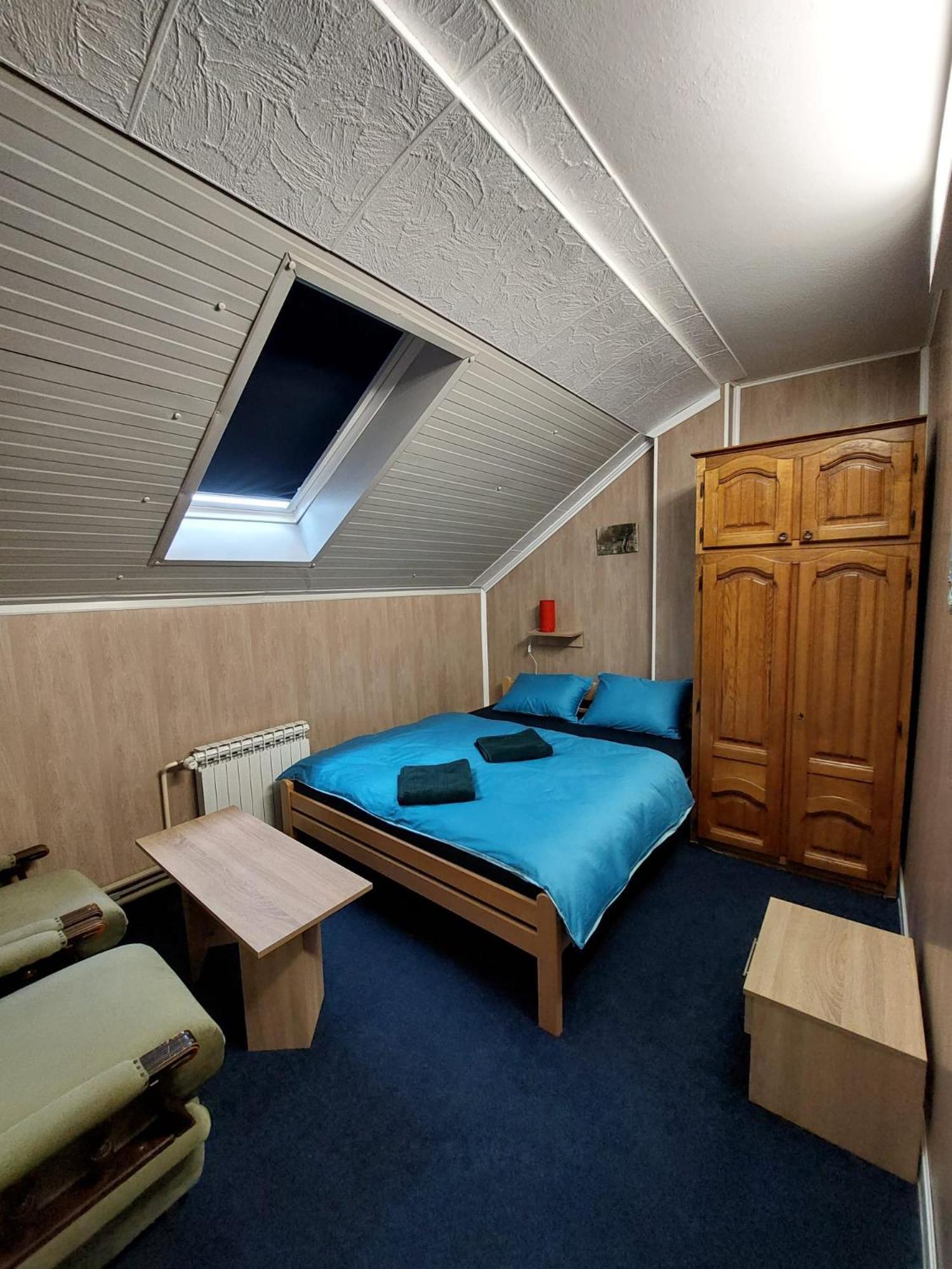 Hostel Suzzzy Novska Екстер'єр фото